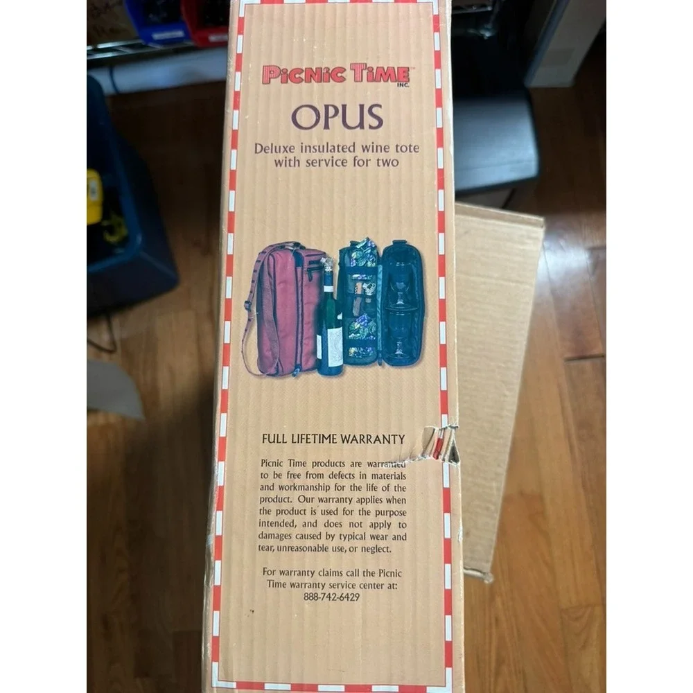 Picnic Time OPUS Deluxe Insulated Wine Tote Service for TWO 514-49 NEW Green